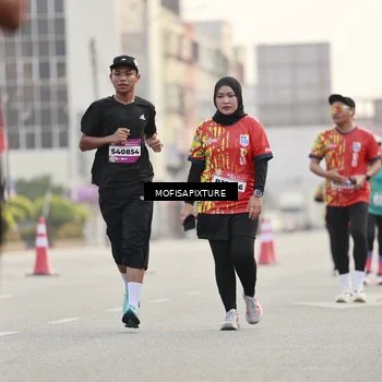 Runner Photo 5896792