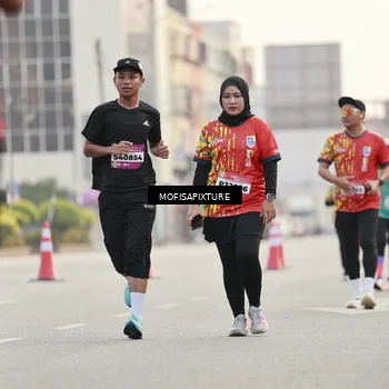 Runner Photo 5896802