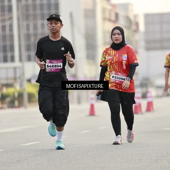 Runner Photo 5896823