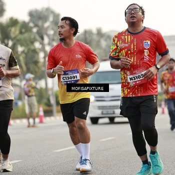 Runner Photo 5897059