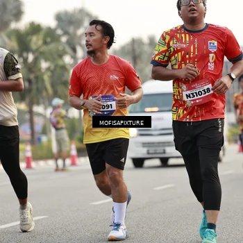 Runner Photo 5897075