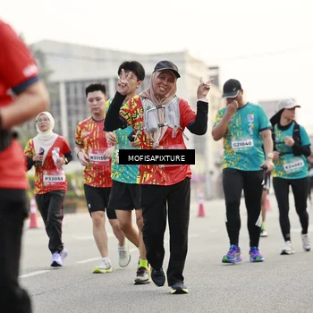 Runner Photo 5897122