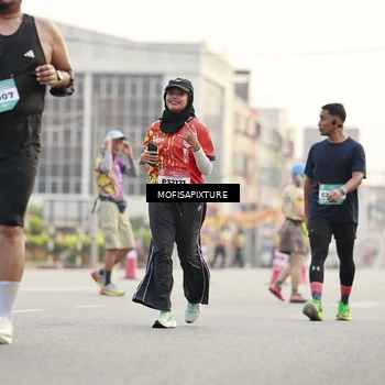 Runner Photo 5897271