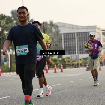 Runner Photo 5897311