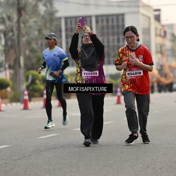 Runner Photo 5897344