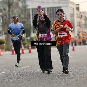Runner Photo 5897345