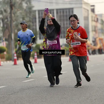 Runner Photo 5897376