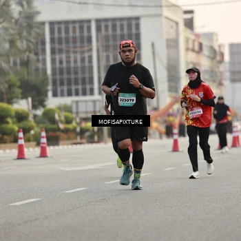 Runner Photo 5897421