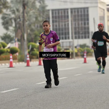 Runner Photo 5897433