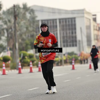 Runner Photo 5897455