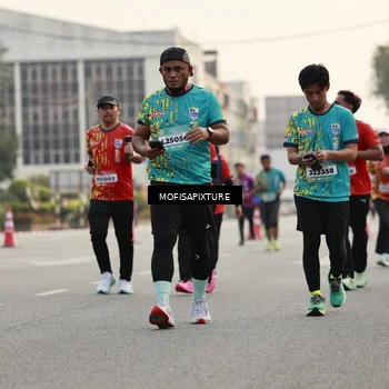 Runner Photo 5897654