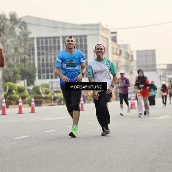 Runner Photo 5897756