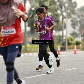 Runner Photo 5897850