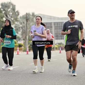 Runner Photo 5897870