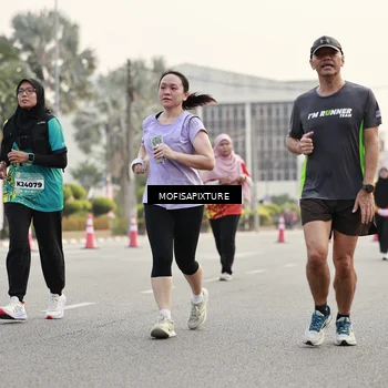 Runner Photo 5897878