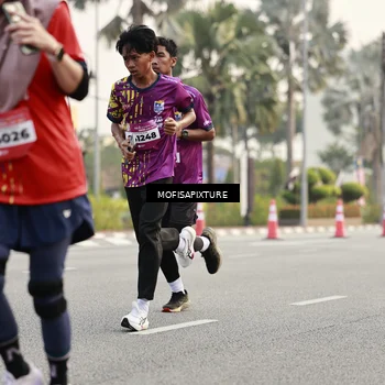 Runner Photo 5897881