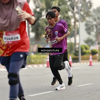 Runner Photo 5897903