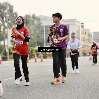 Runner Photo 5897990