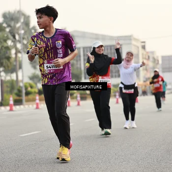 Runner Photo 5897992