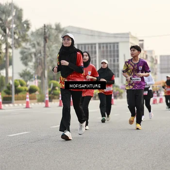 Runner Photo 5898006