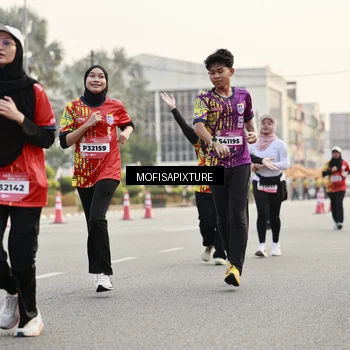 Runner Photo 5898021