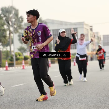 Runner Photo 5898026