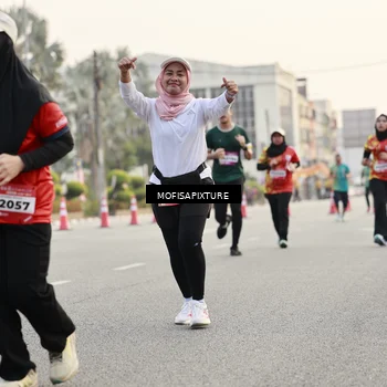 Runner Photo 5898036