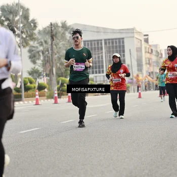 Runner Photo 5898043