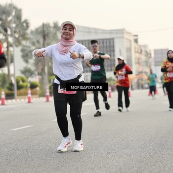 Runner Photo 5898049