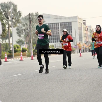 Runner Photo 5898050