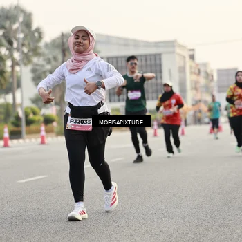 Runner Photo 5898060