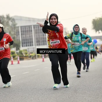 Runner Photo 5898068