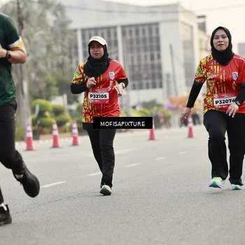 Runner Photo 5898086