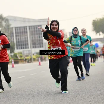 Runner Photo 5898100