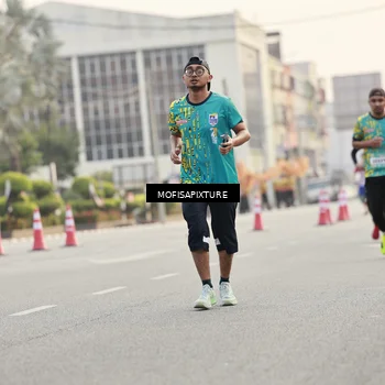 Runner Photo 5898140