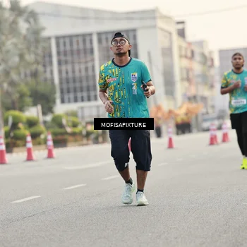 Runner Photo 5898156