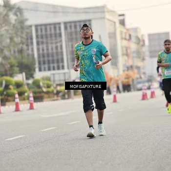 Runner Photo 5898176