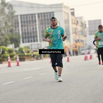 Runner Photo 5898191