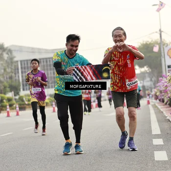 Runner Photo 5898331