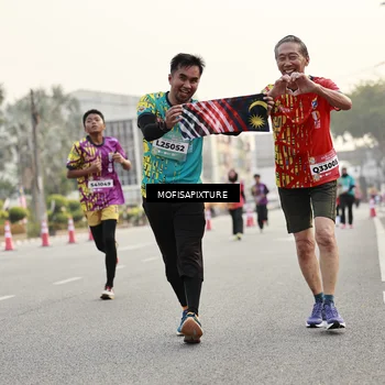 Runner Photo 5898333