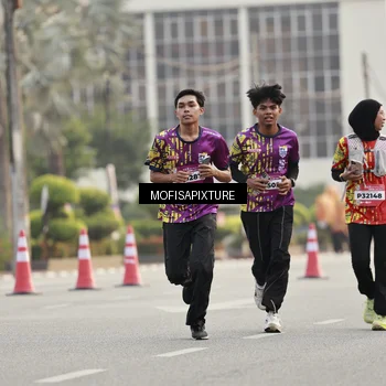 Runner Photo 5898356