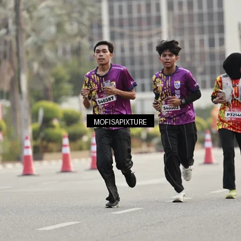 Runner Photo 5898363