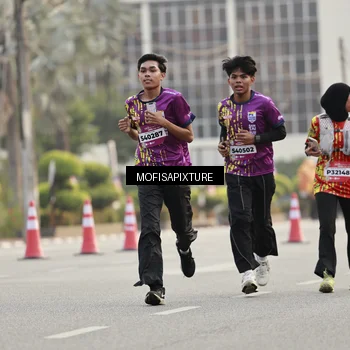 Runner Photo 5898366