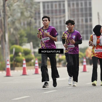 Runner Photo 5898367