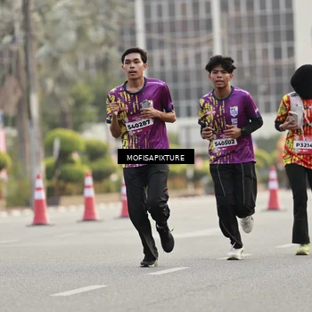 Runner Photo 5898372