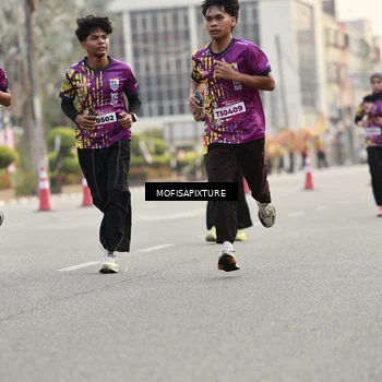 Runner Photo 5898430