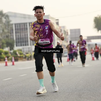 Runner Photo 5898643