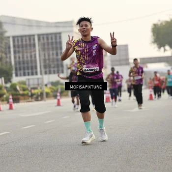 Runner Photo 5898653