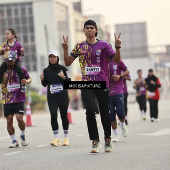 Runner Photo 5898660