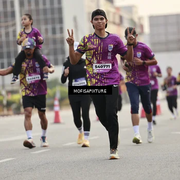 Runner Photo 5898680